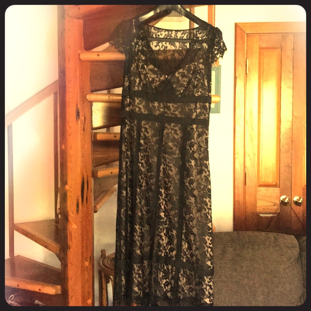 Elegant Black Lace Dress